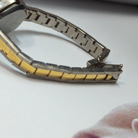 Ladies Sharp Quartz Watch Vintage late 1980\'s Working Excellent Condition